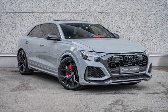 Audi RSQ8